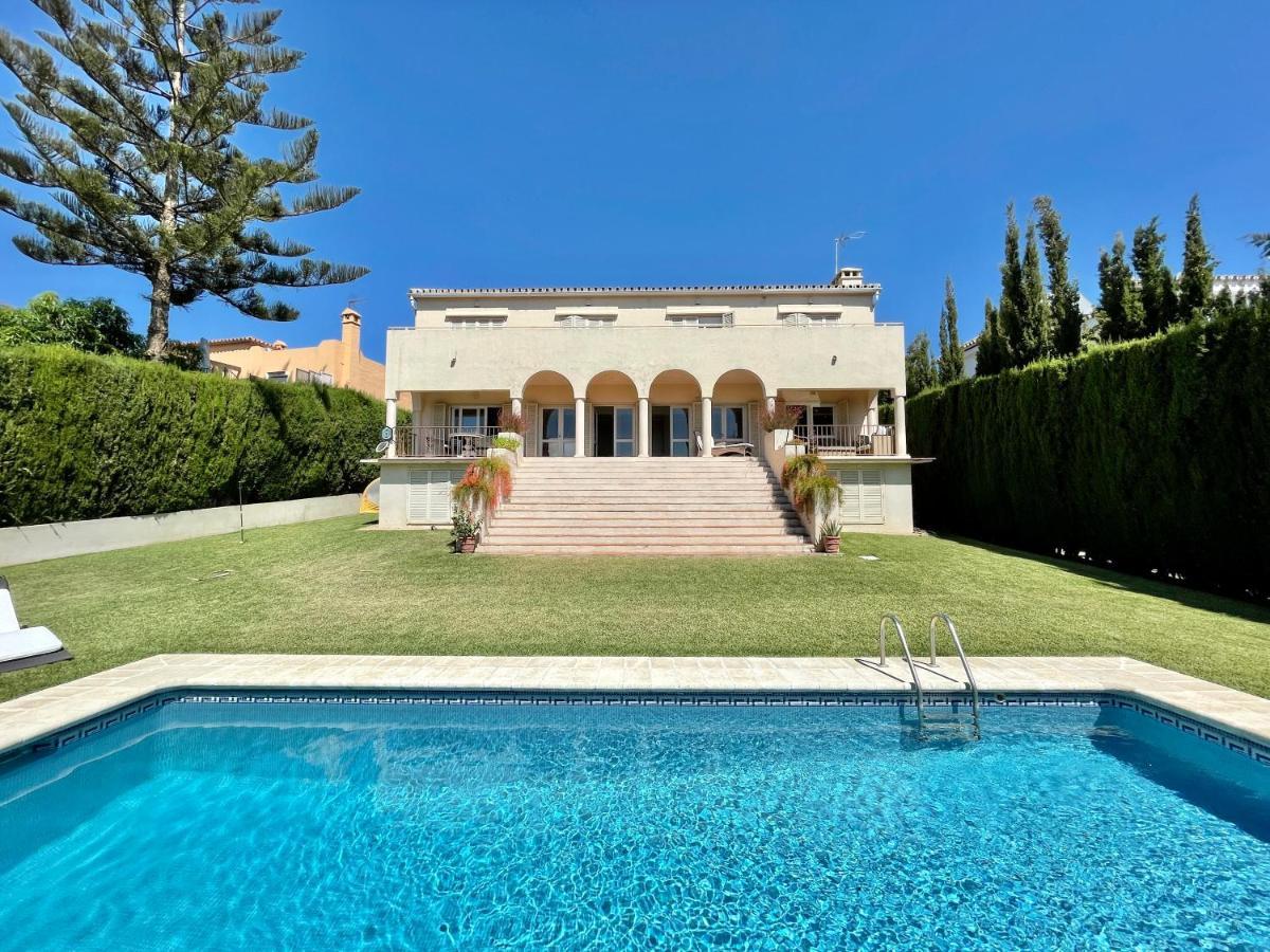 Lirios - Eaw Homes Villa