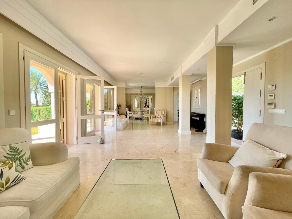 Villa Lirios - Eaw Homes